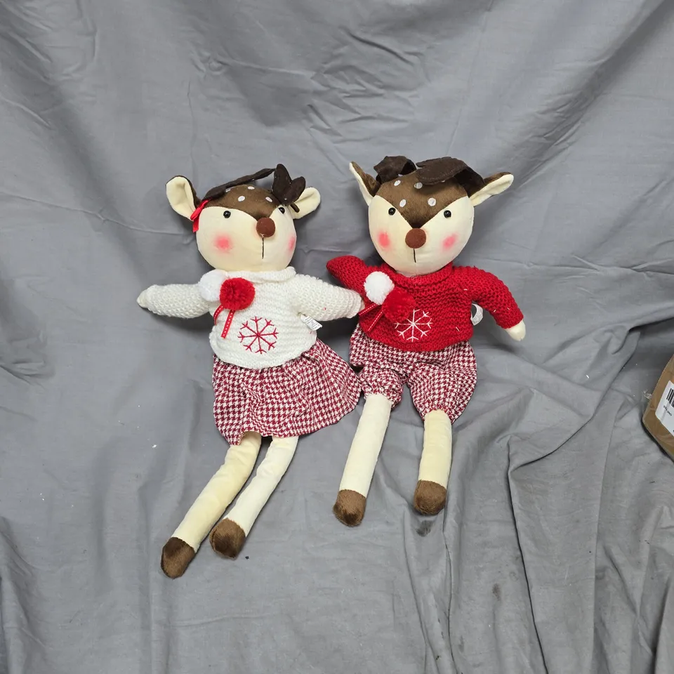 PAIR OF CHRISTMAS PLUSH REINDEER DOLLS IN KNITTED JUMPERS