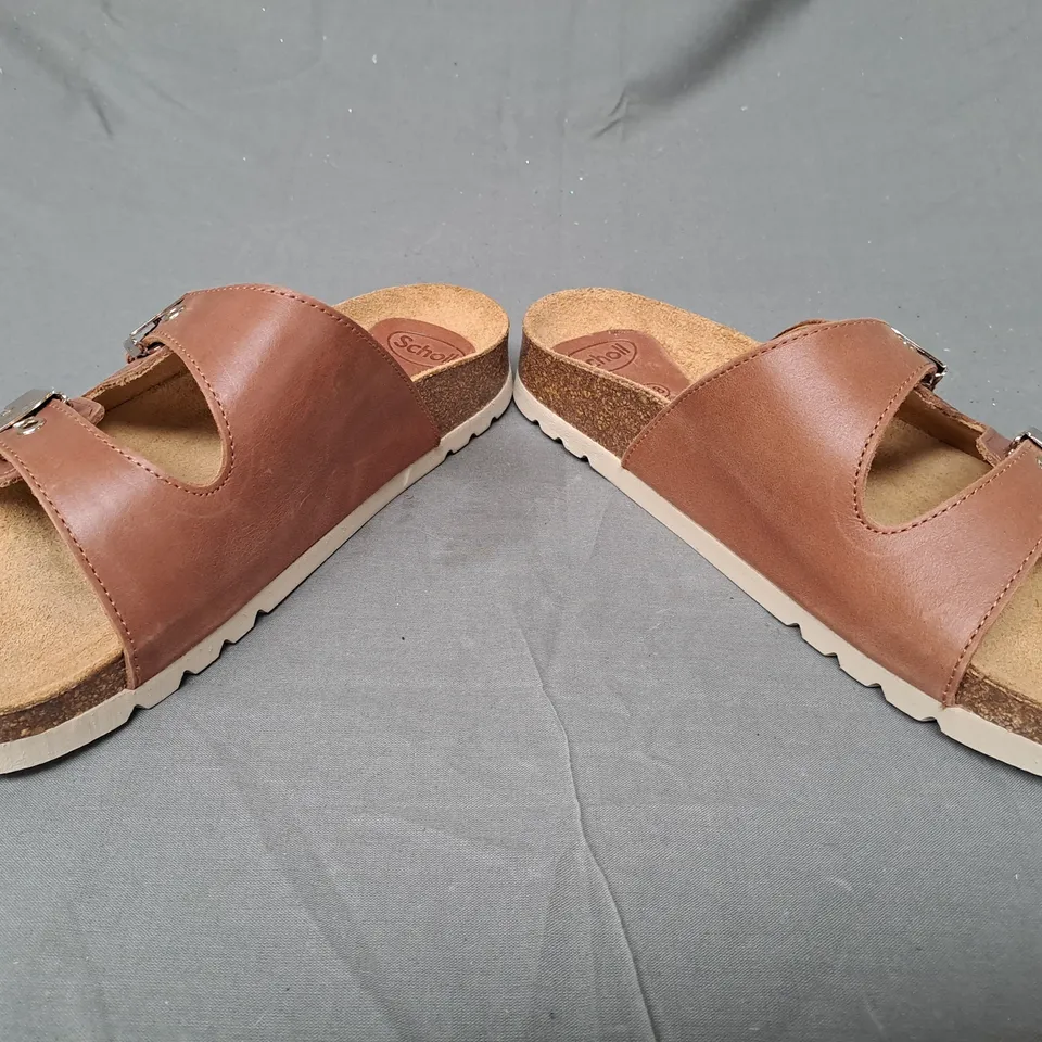 BOXED PAIR OF SCHOLL OPEN TOE SANDALS IN BROWN SIZE 5