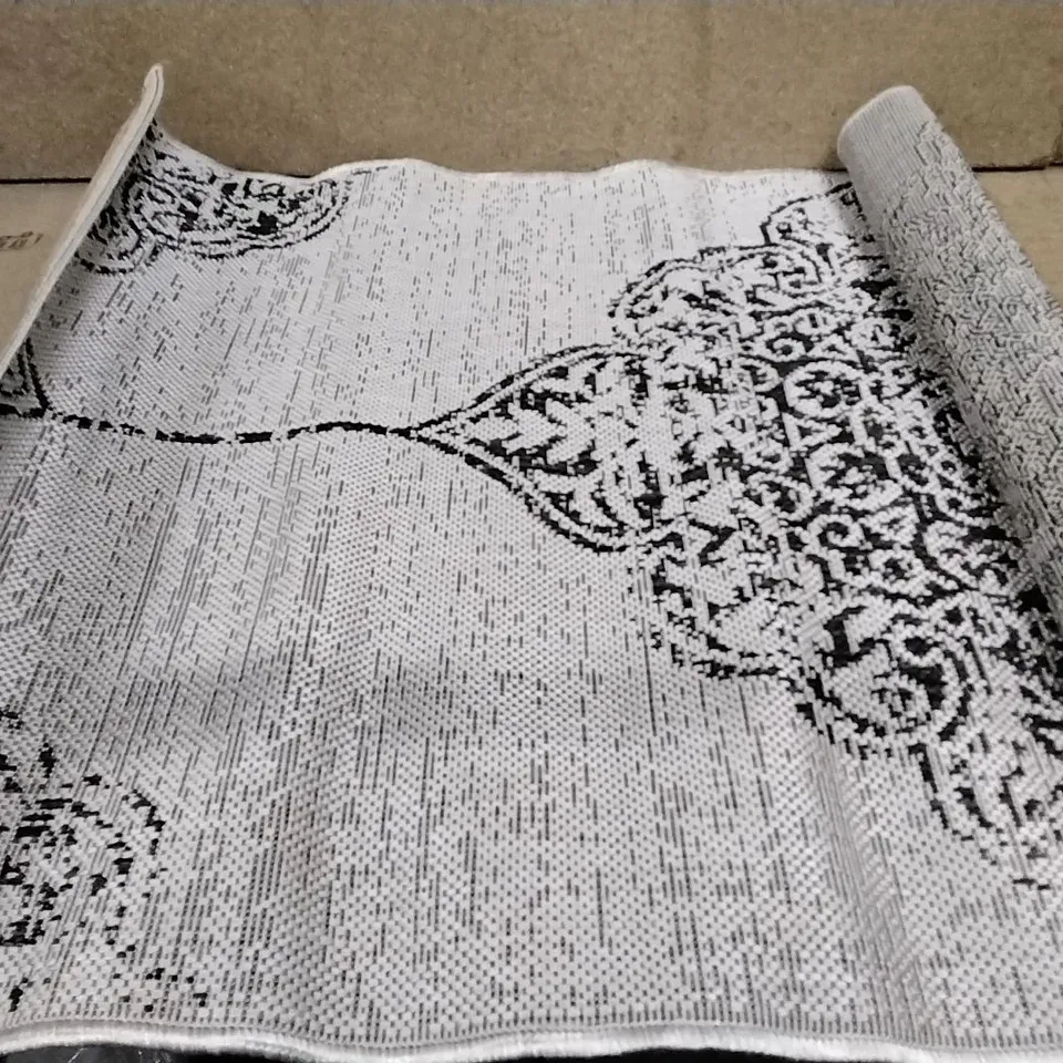BRAND NEW PACO HOME GREY COCO RUG SIZE 80CM X 150CM 