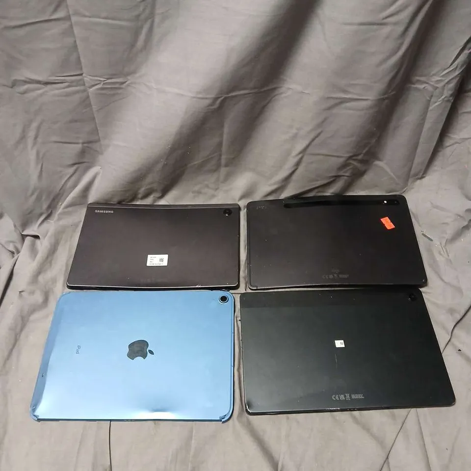 LOT OF 4 ASSORTED HEAVILY DAMAGED TABLETS TO INCLUDE - APPLE - SAMSUNG
