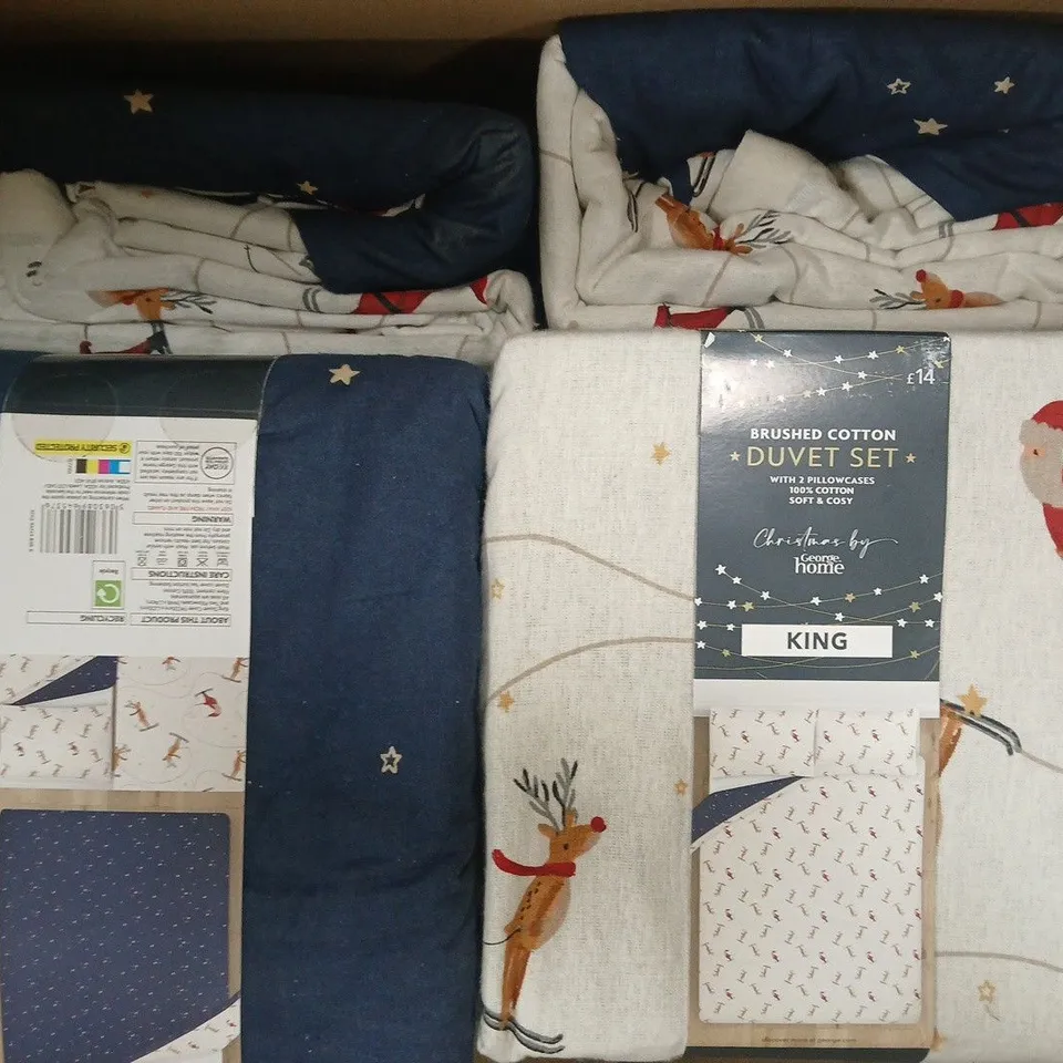 BOX OF APPROXIMATELY 8 ASSORTED BEDDING ITEMS IN VARIOUS COLOURS, STYLES, AND SIZES, ETC - COLLECTION ONLY
