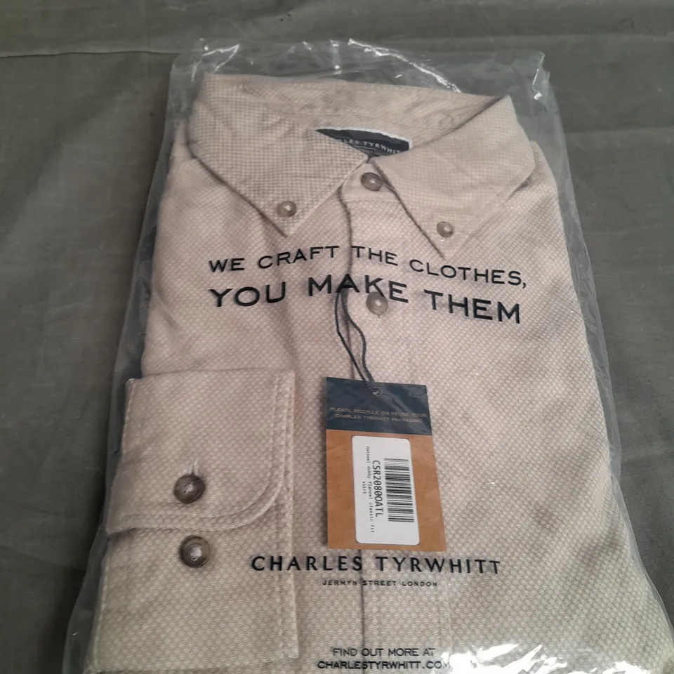 CHARLES TYRWHITT OATMEAL DOBBY FLANNEL CLASSIC FIT SHIRT SIZE L