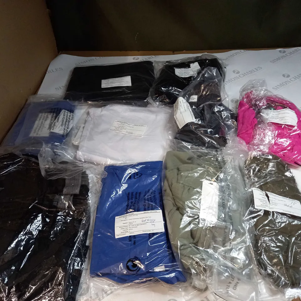 BAG OF APPROX 10 ASSORTED CLOTHING ITEMS TO INCLUDE - MAISON DE NIMES 