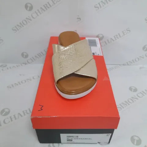 BOXED PAIR OF RUTH LANGSFORD SANDALS IN CHAMPAGNE GOLD SIZE 5