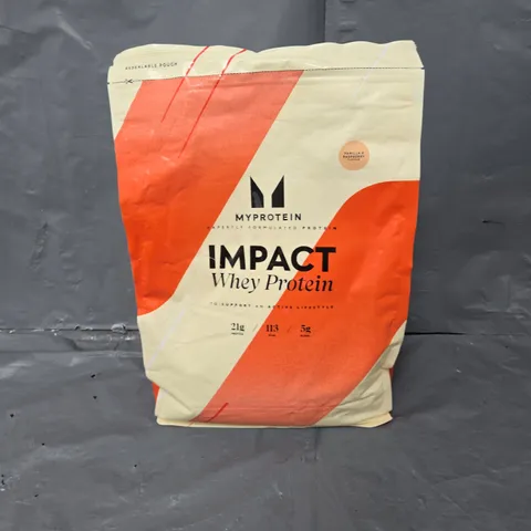 MYPROTEIN IMPACT WHEY PROTEIN VANILLA AND RASPBERRY FLAVOUR 2.5KG