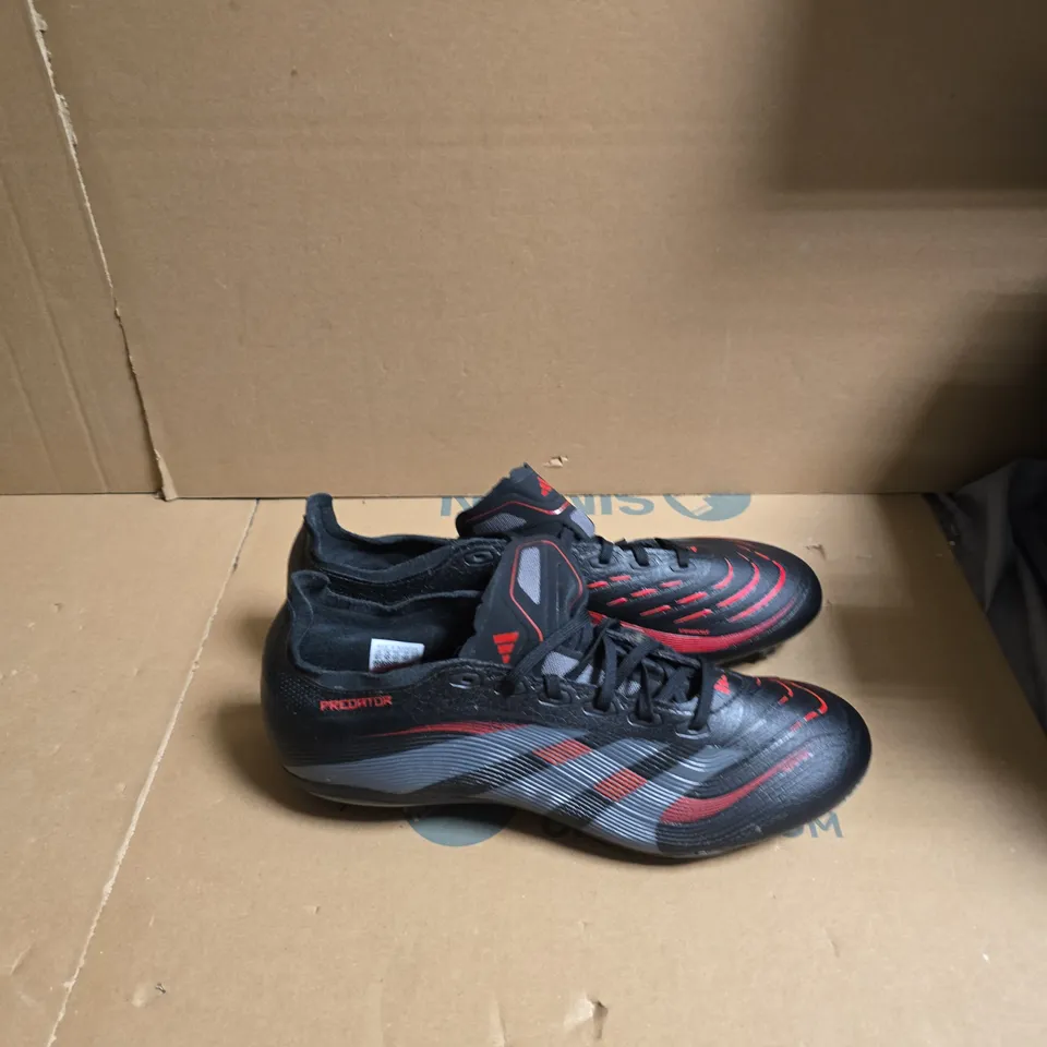 ADIDAS PREDATOR LEAGUE FOOTBALL BOOTS - UK SIZE 10