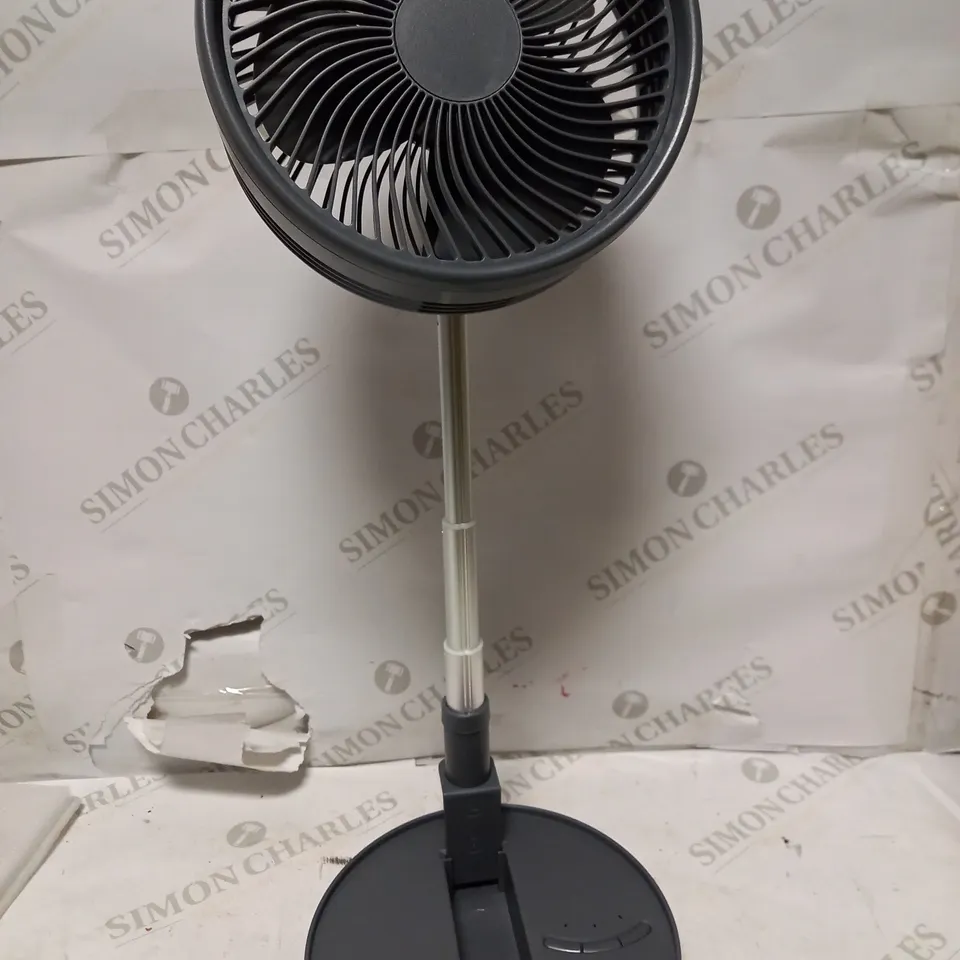 OUTLET BELL & HOWELL ADJUSTABLE FOLDING RECHARGEABLE STAND FAN