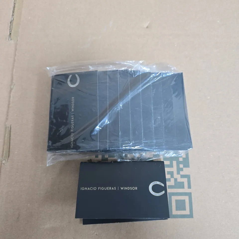 LARGE QUANTITY OF APPROXIMATELY 200 IGNACIO FIGUERAL WINDSOR EAU DE PARFUM SAMPLE SPRAYS 2ML EACH