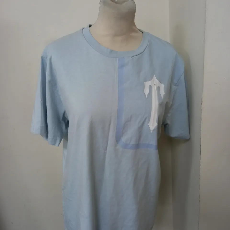 TRAPSTAR MEDIUM ZIP CHEST POCKET LIGHT BLUE TSHIRT 