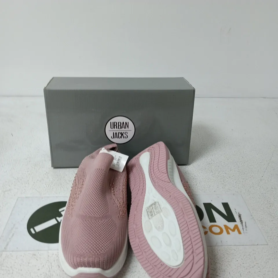 BOXED URBAN JACKS NEGRONI PINK KNIT RUNNER SHOES – UK 8