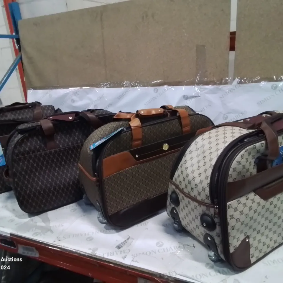 SELECTION OF 4 STYLISH TRAVEL BAGS ON WHEELS (STYLES AND COLOURS VARY)
