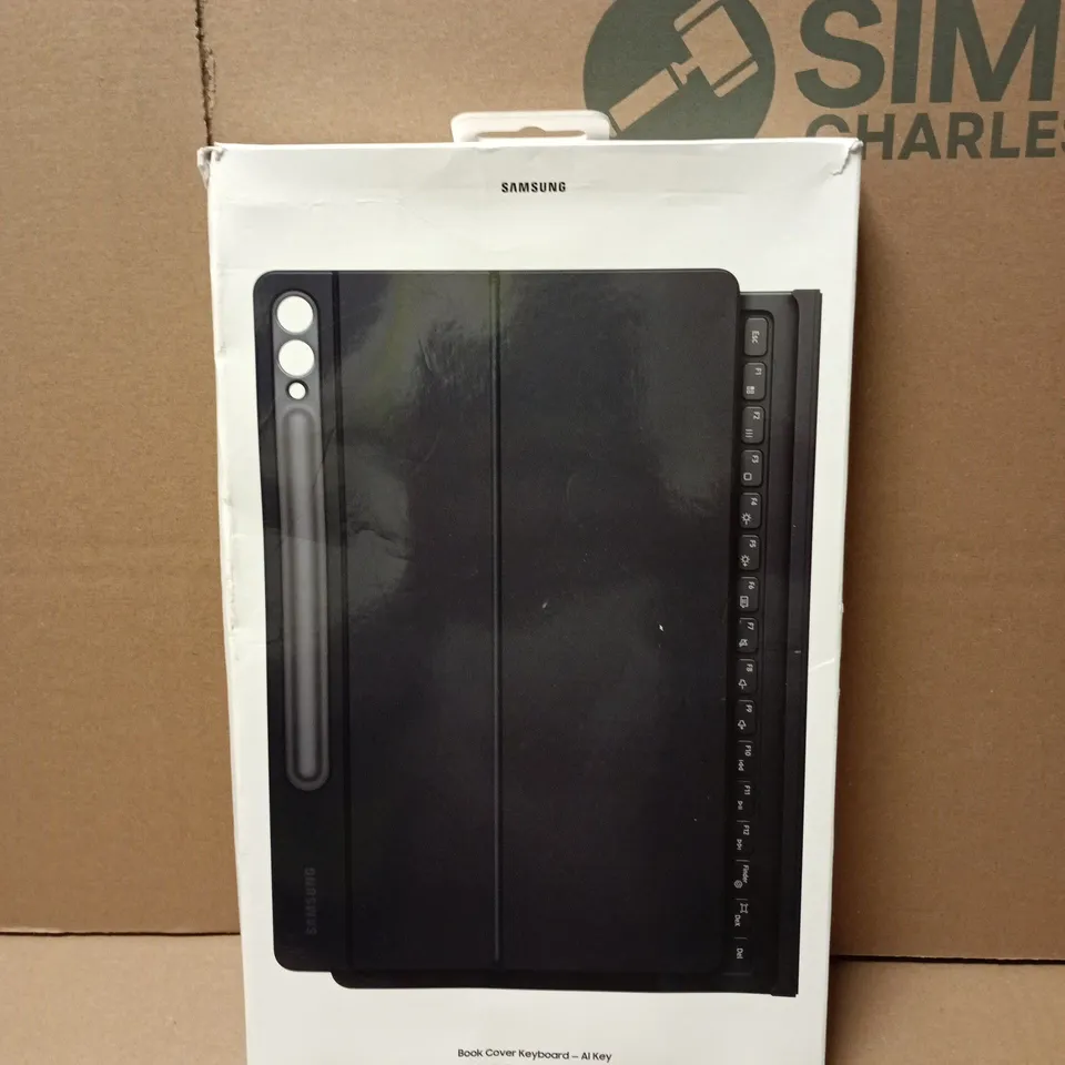 SAMSUNG BOOK COVER KEYBOARD 