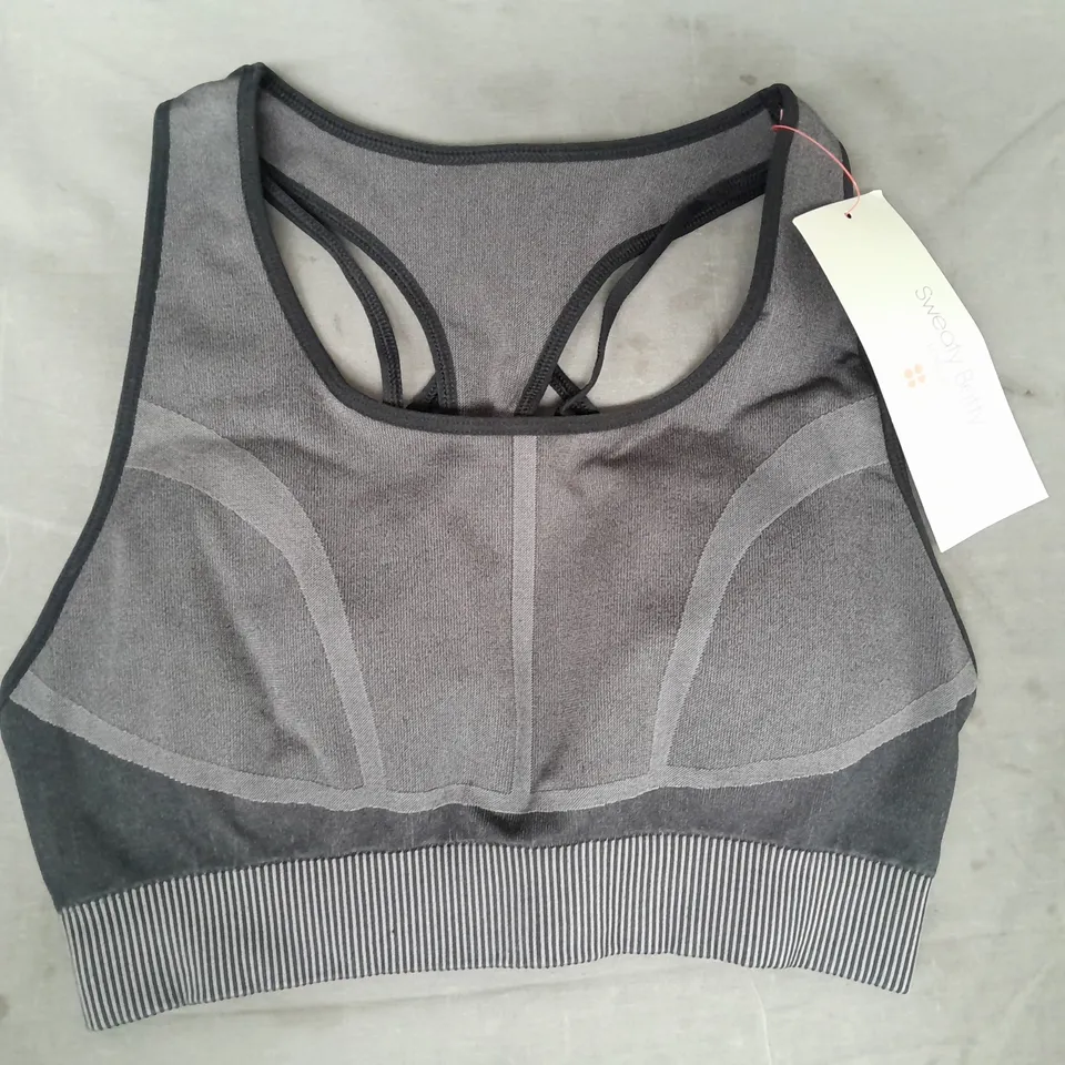 SWEATY BETTY SILHOUETTE SCULPT SEAMLESS SPORTS BRA IN DARK GREY/BLACK SIZE MEDIUM