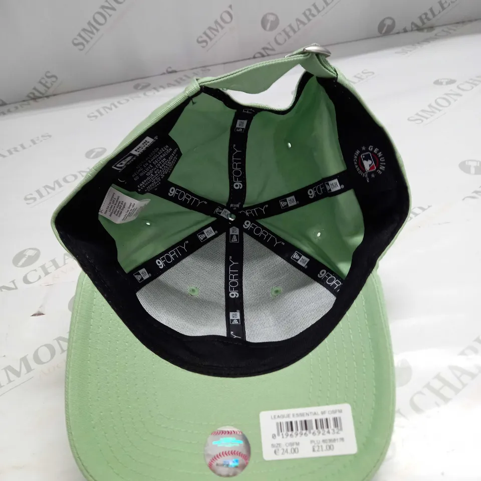 LA LEAGUE ESSENTIAL BASEBALL CAP