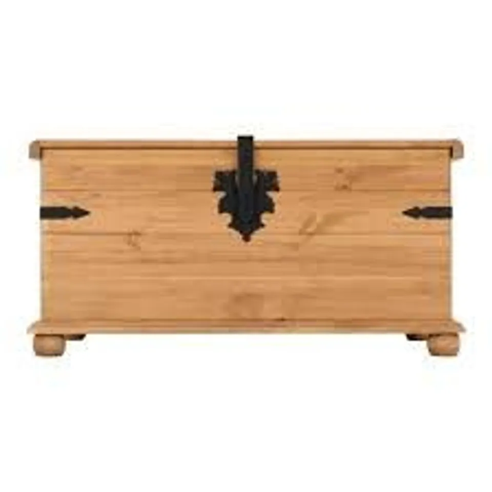 BOXED CORONA SINGLE STORAGE CHEST - DISTRESSED WAXED PINE (1 BOX)