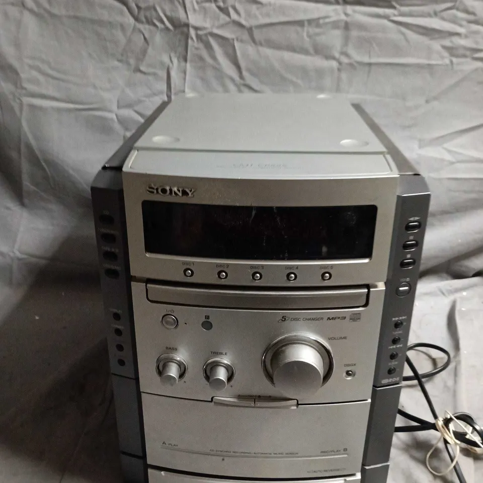 SONY 5-DISC CD CHANGER HI-FI SYSTEM WITH WOODEN SPEAKER