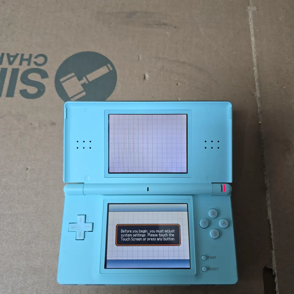 NINTENDO DS LITE – BLUE HANDHELD CONSOLE WITH STYLUS