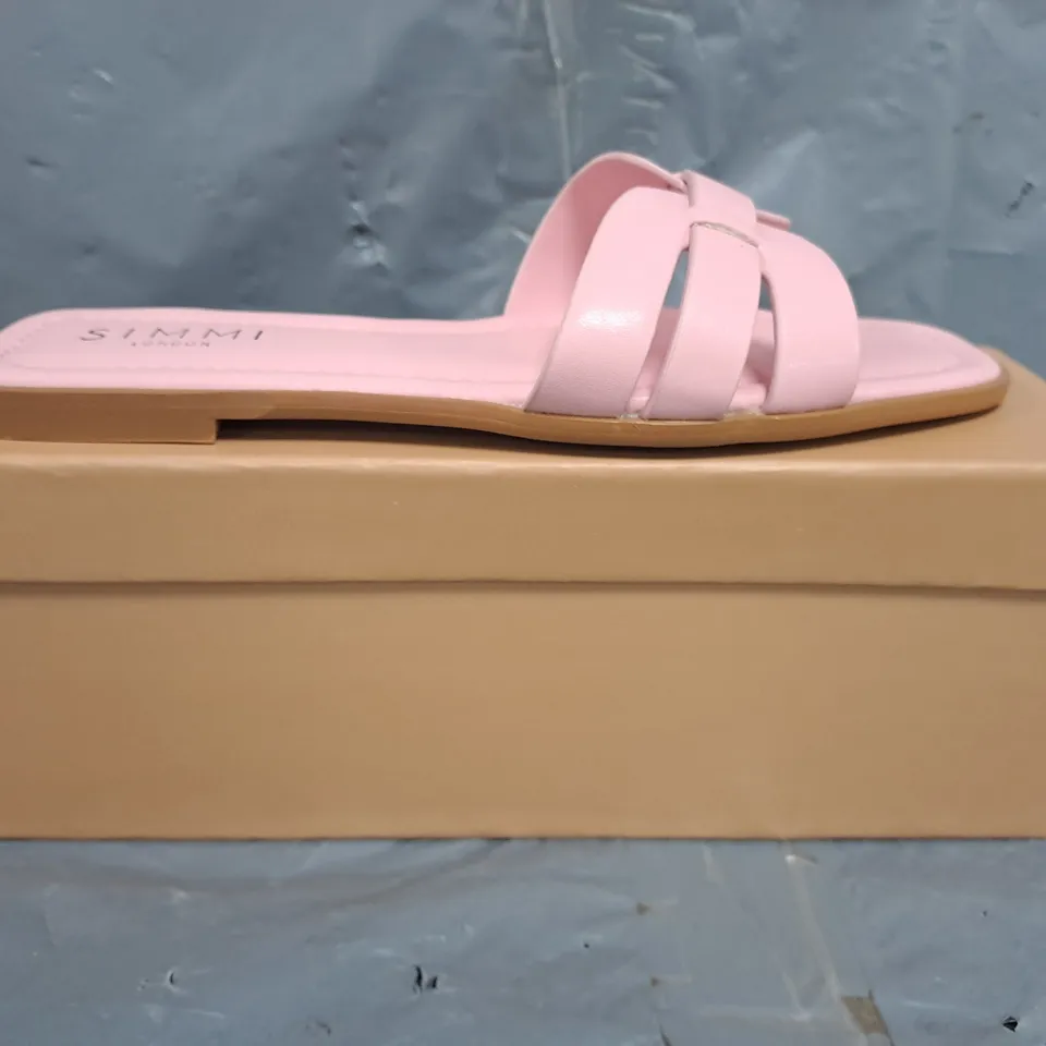BOXED PAIR OF SIMMI LONDON OPEN TOE SANDALS IN PINK SIZE 5