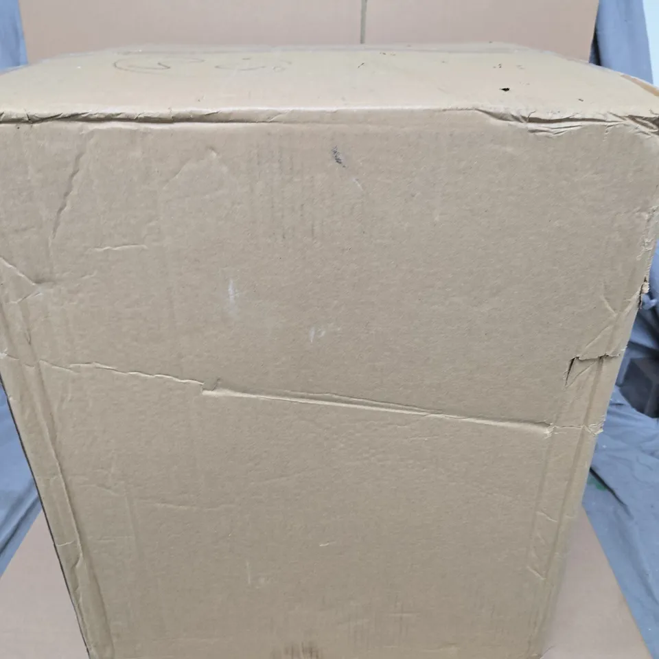 GARDEN REFLECTIONS COASTAL EDIT SCALLOP SHELL SIDE TABLE