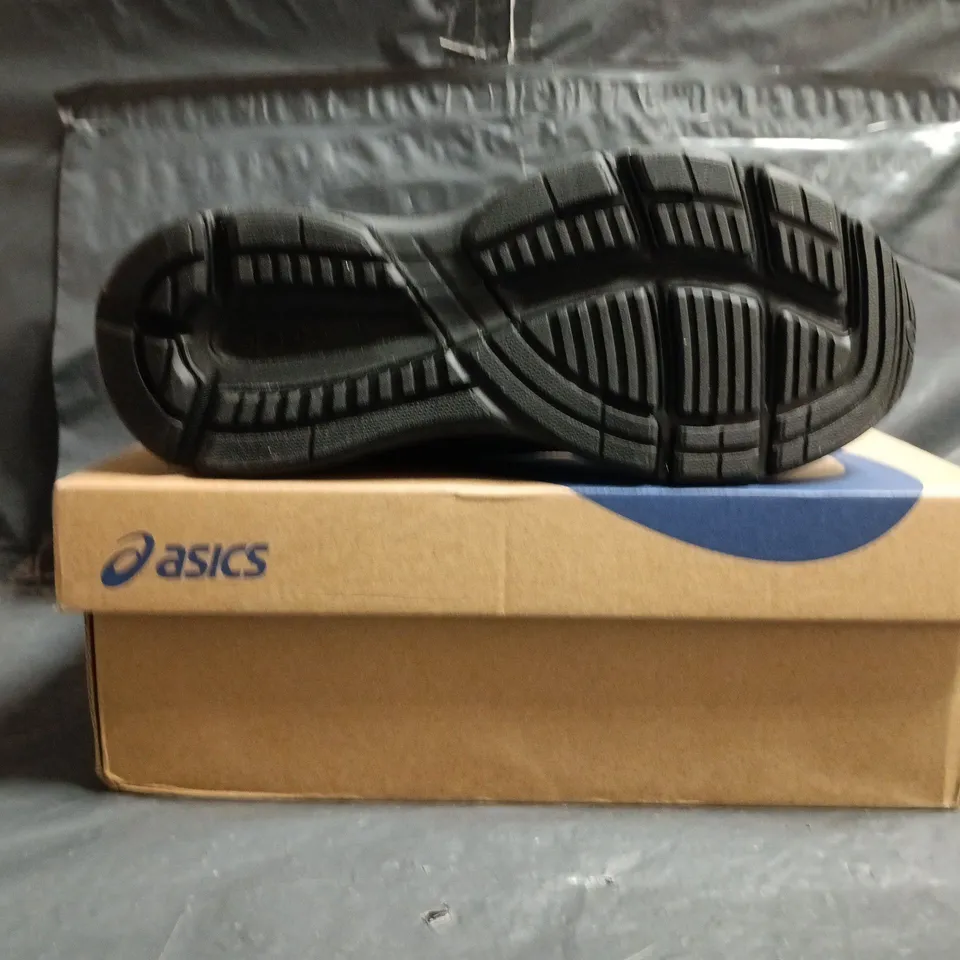 BOXED PAIR OF ASICS GEL-ODYS SHOES IN BLACK SIZE UK 4.5