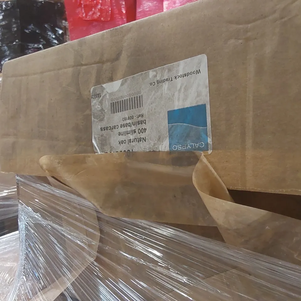 PALLET CONTAINING A LARGE QUANTITY OF ASSORTED BATHROOM FURNITURE PARTS INCLUDING: SAVENA SINGLE DRAWER VANITY BASE, SLIMLINE BASE CARCASS ECT