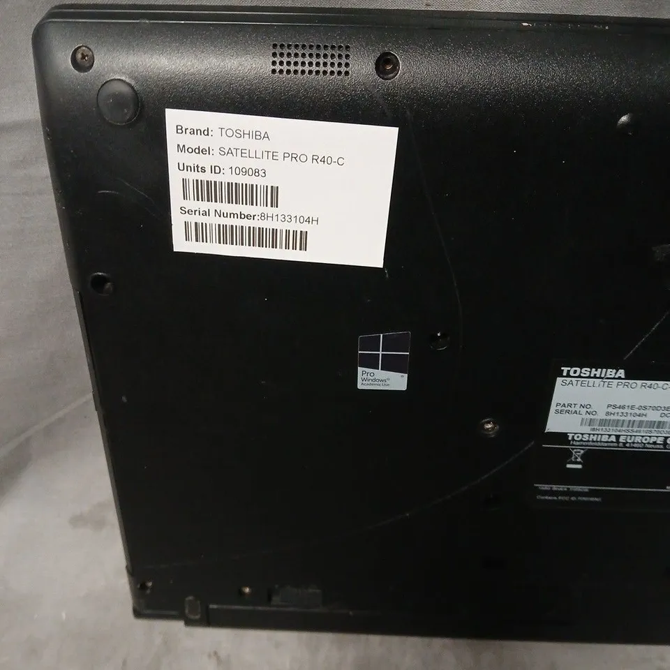 TOSHIBA SATELLITE PRO R40-C LAPTOP (BLACK)