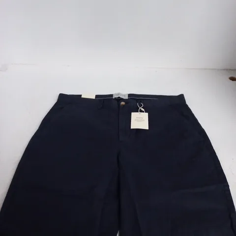 GANT REGULAR FIT CHINO SHORTS – EVENING BLUE, UK 36 (W36)