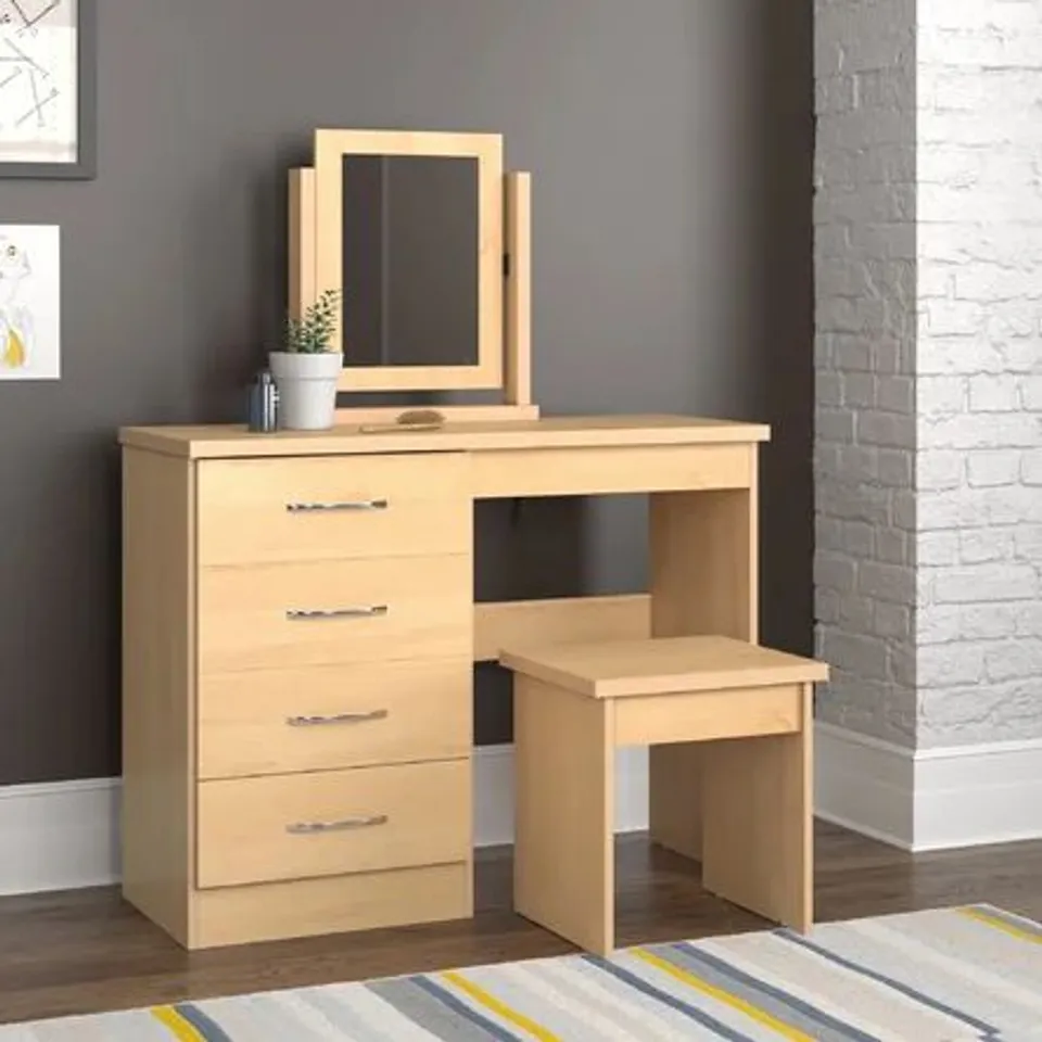 SEVILLE DRESSING TABLE SET