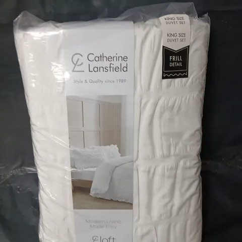 CATHERINE LANSFIELD SEERSUCKER FRILL DUVET COVER SET - WHITE - KING SIZE