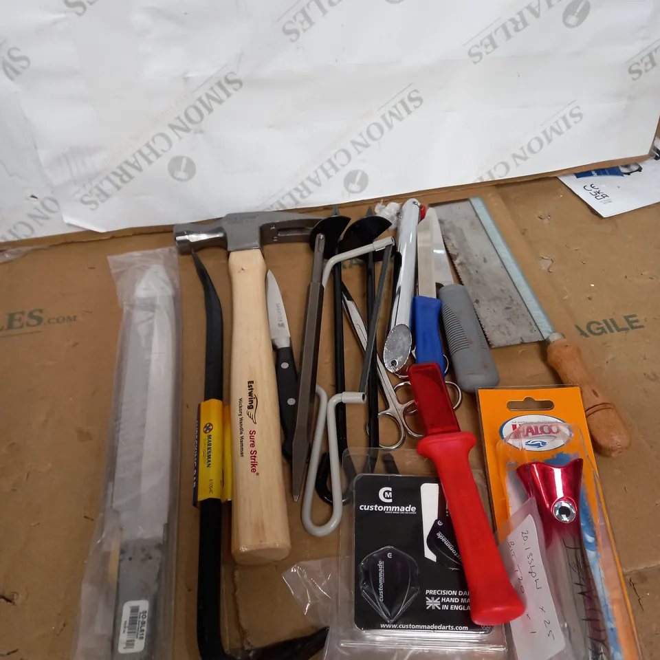LOT OF ASSORTED TOOLS TO INCLUDE HAMMERS KNIFES AND FISH HOOKS 