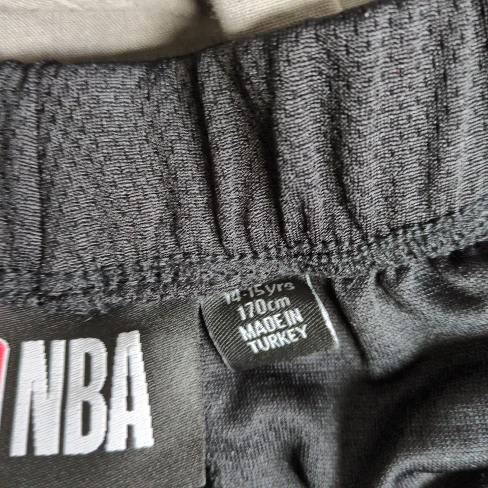 CHICAGO BULLS YOUTH BASKETBALL JERSEY & SHORTS SET – 14-15 YRS (170 CM) 