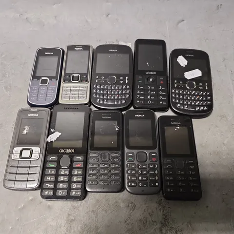 SET OF APPROXIMATELY 10 ASSORTED BROKEN PHONES TO INCLUDE - NOKIA & ALCATEL