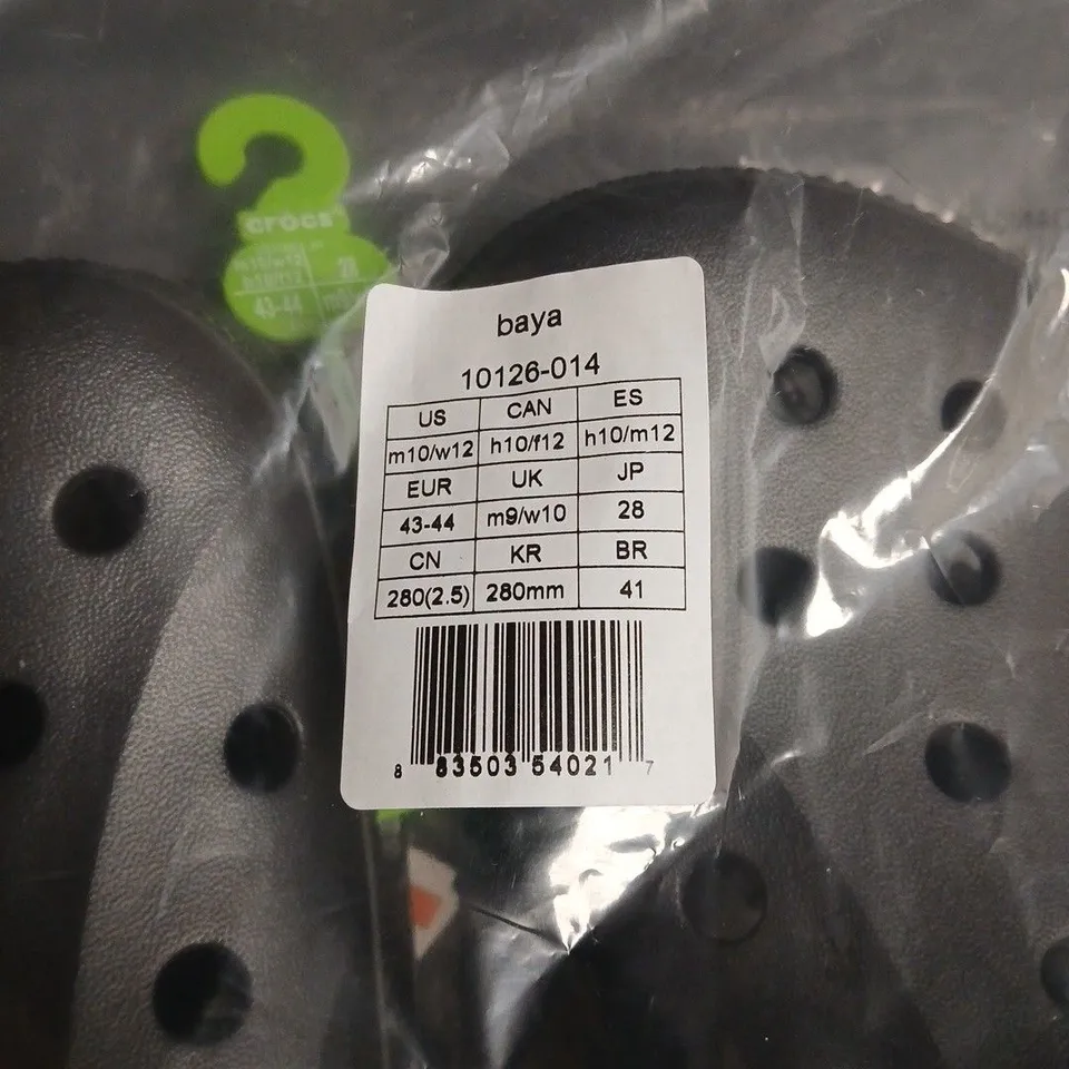 CROCS BLACK SIZE M9 W10