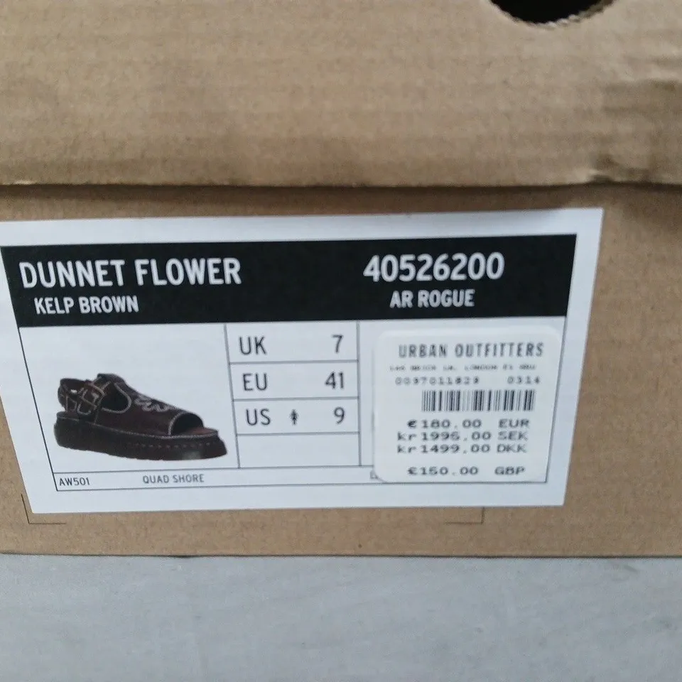 BOXED DR. MARTENS AIRWAIR DUNNET FLOWER SANDALS - KELP BROWN, UK7 (EU41)