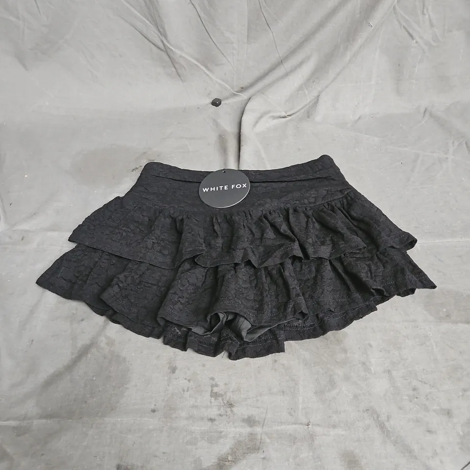 WHITE FOX BURNING HEART LACE MINI SKORT IN BLACK SIZE S