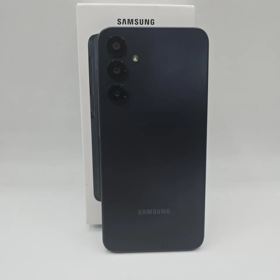 BOXED SAMSUNG GALAXY A16 4/128GB IN BLACK - SM-A165F