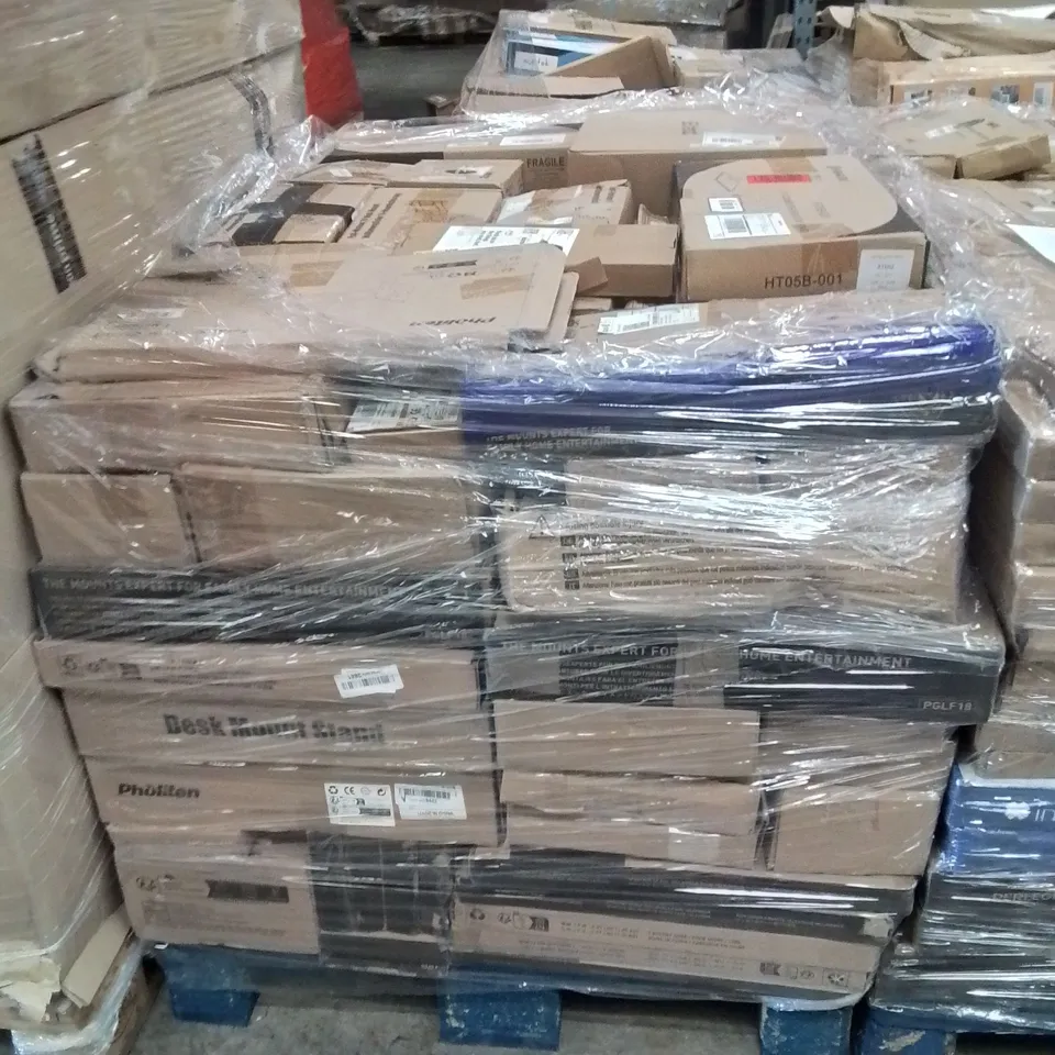 PALLET CONTAINING A LARGE QUANTITY OF WALL MOUNTED BRACKETS