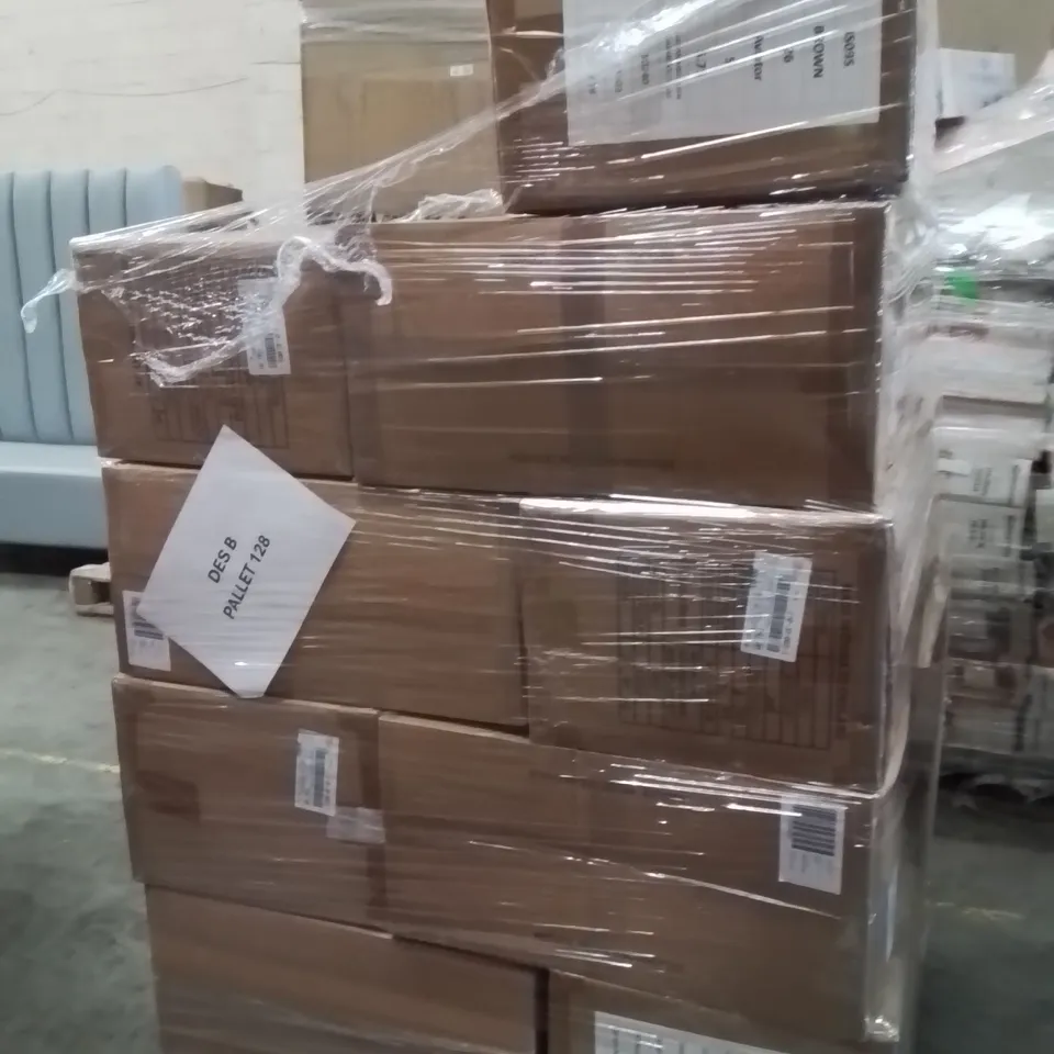 PALLET OF BRAND NEW WOMENS QUALITY DESIGNER CLOTHES APPROXIMATELY 100 TO INCLUDE;SIMPLY BE MAXI AVIATOR COAT,SIMPLY BE,TEDDY MAXI COAT,SIMPLY BE SCARF JACKET