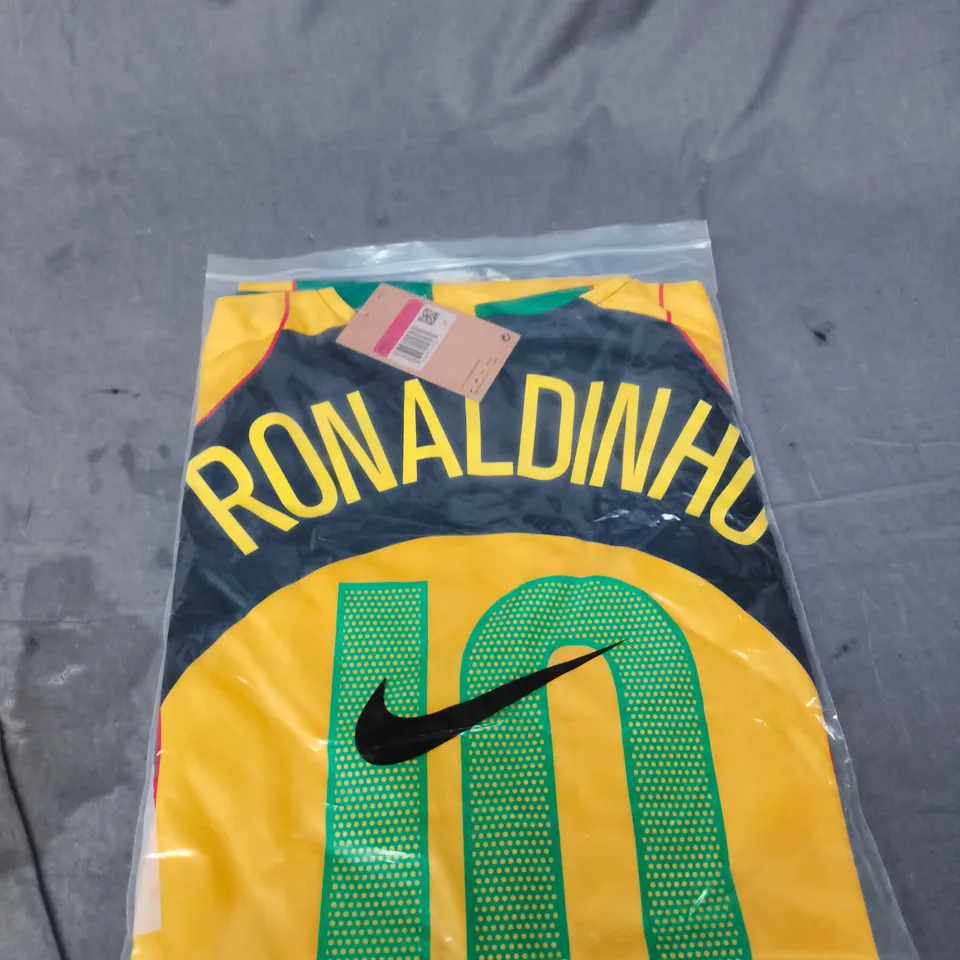 RONALDINHO NIKE FOOTBALL JERSEY – SIZE L