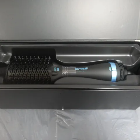 BOXED REVAMP PROGLOSS PERFECT BLOW DRY VOLUME HAIRBRUSH