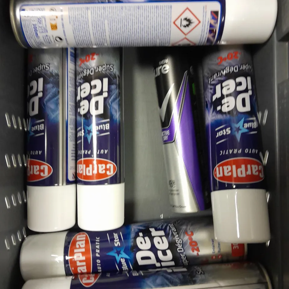 APPROXIMATELY 15 ASSORTED AEROSOLS TO INCLUDE CAR PLAN DE-ICER, DOVE DEODORANT, SURE DEODORANT ETC - COLLECTION ONLY 