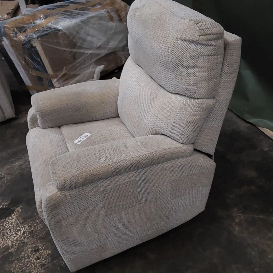 DESIGNER MANUAL RECLINER ARMCHAIR UPHOLSTERED IN BEIGE FABRIC