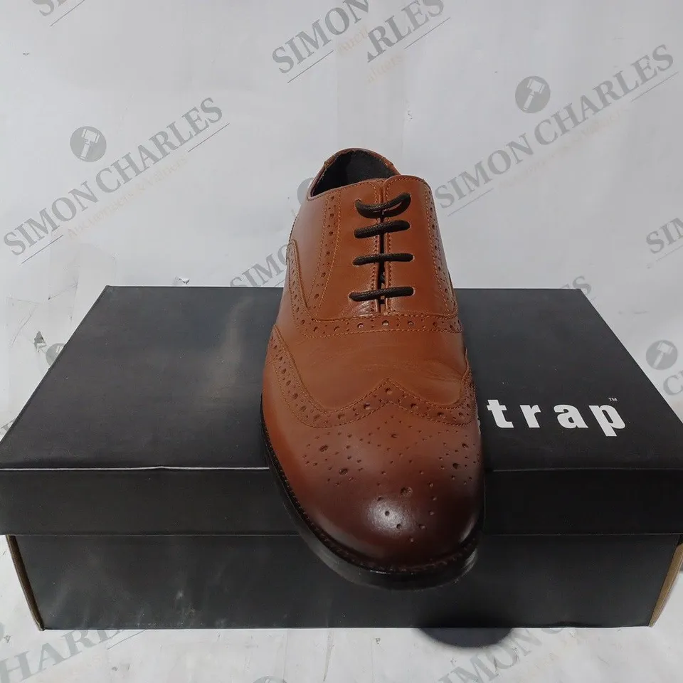 BOXED FIRETRAP SPENCER SHOES IN BROWN - SIZE 10