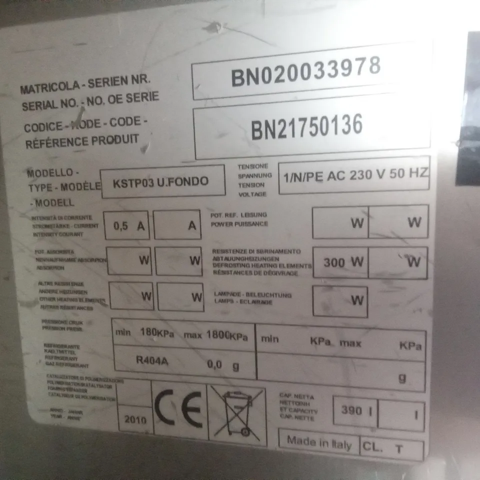 3 DRAWER CHILLER WITH WORKSPACE