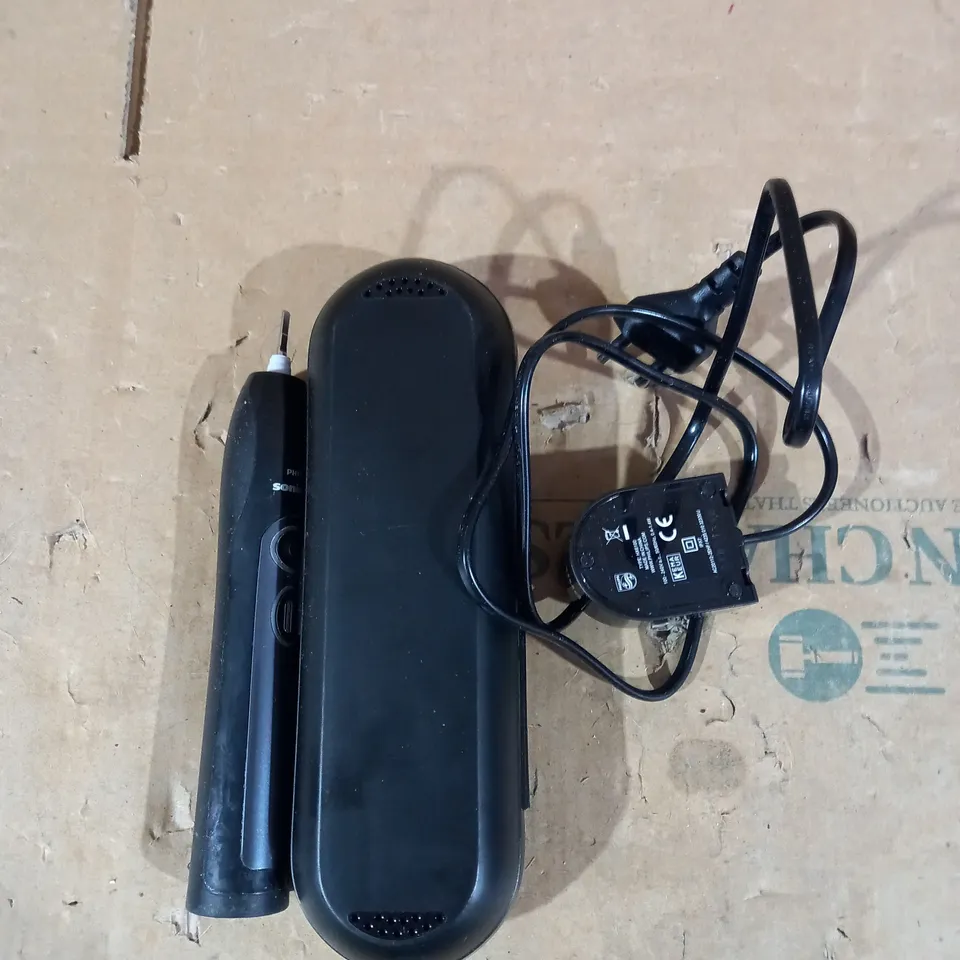 PHILIPS SONICARE FLEXCARE ELECTRIC TOOTHBRUSH, BLACK