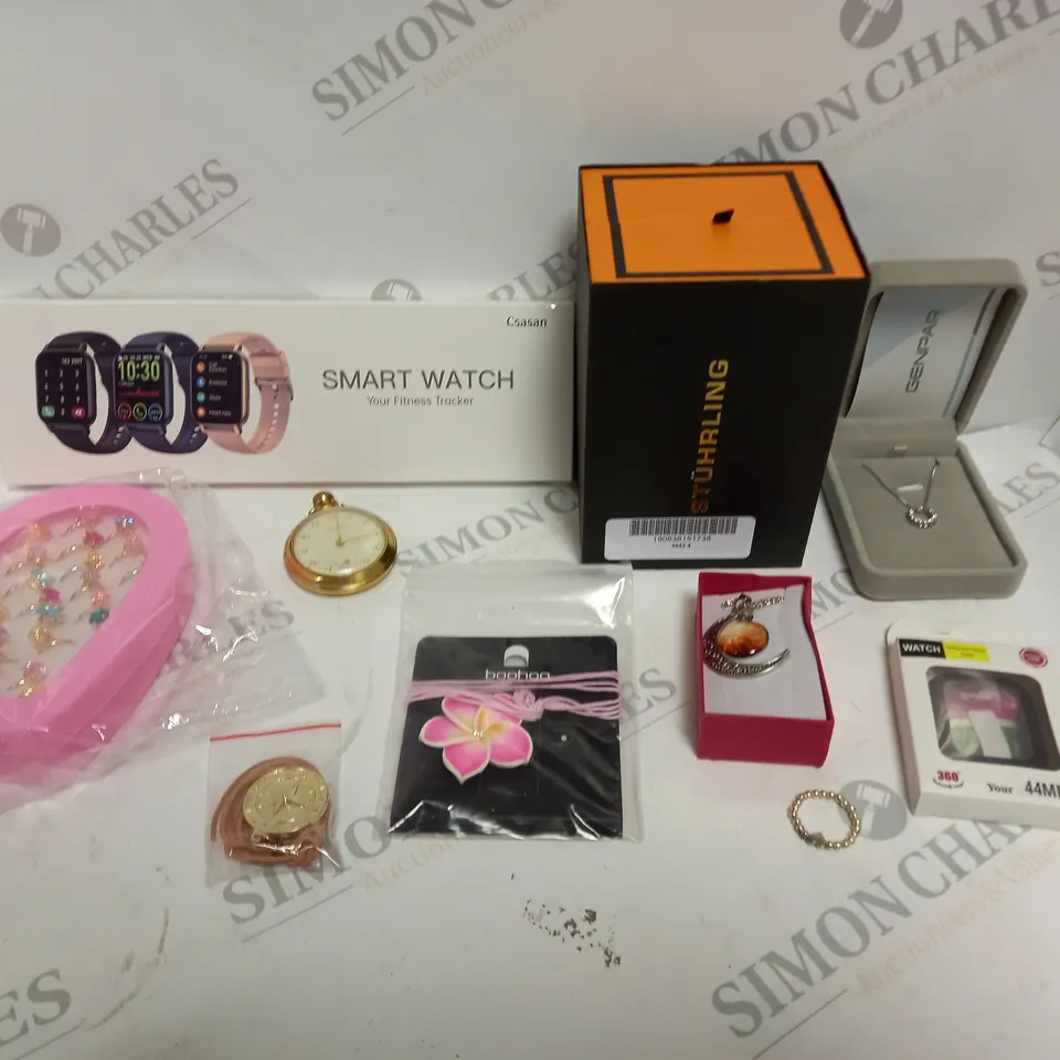 APPROXIMATELY 30 ASSORTED JEWELLERY ITEMS IN VARIOUS STYLES TO INCLUDE EARRINGS, NECKLACES, WATCHES ETC	