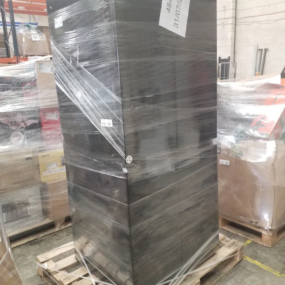 HISENSE FREESTANDING CROSS DOOR FRIDGE FREEZER BLACK - UNPROCESSED RAW RETURN