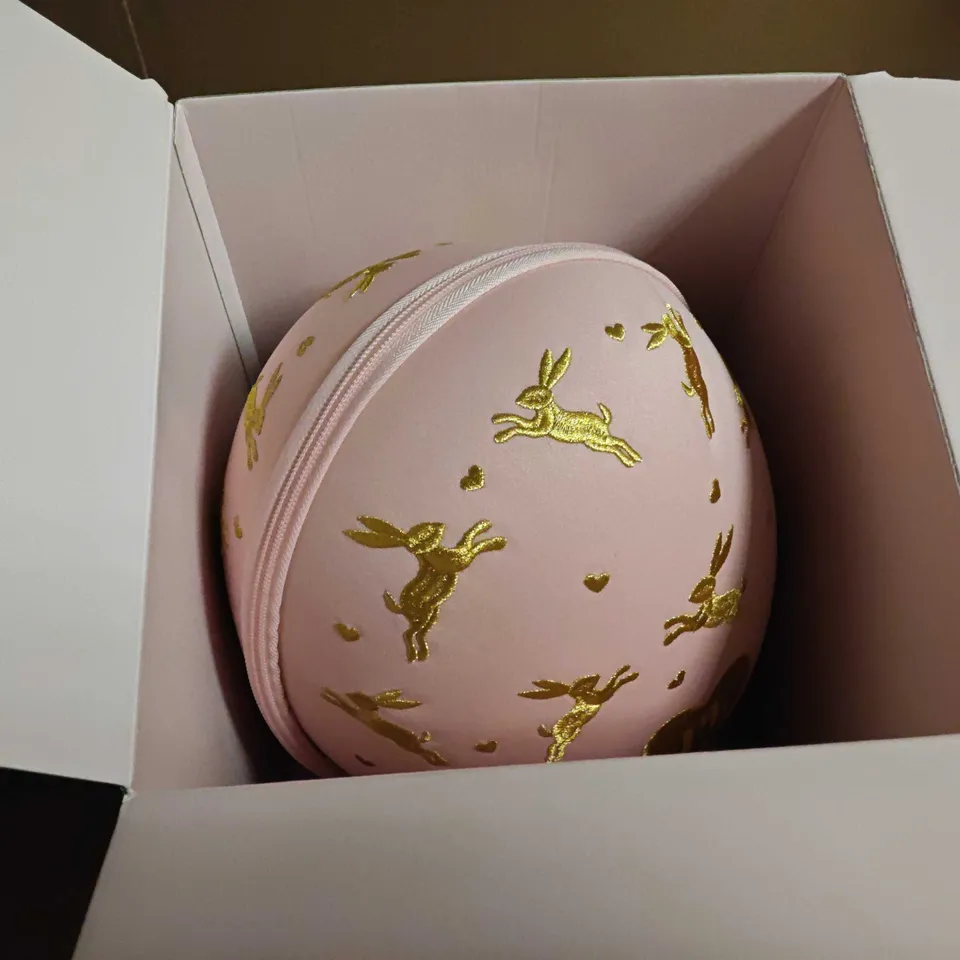 PLOUISE YOUR EGGSTRA SPECIAL PINK & SWEET COSMETIC GFT SET