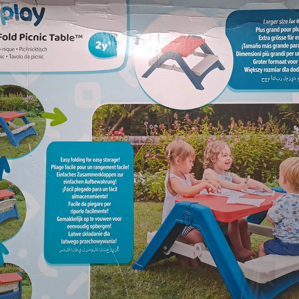 BOXED PALPLAY FUN 'N FOLD PICNIC TABLE  RRP £64.99