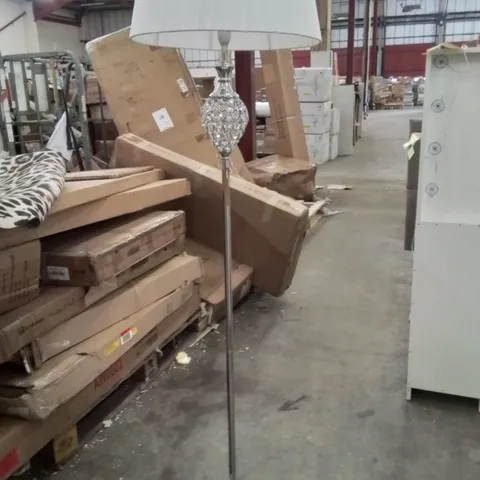 CHROME FINISH FLOOR LAMP 